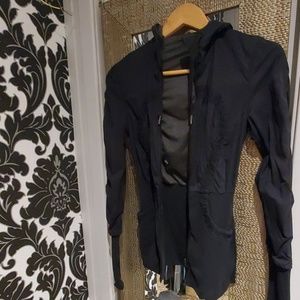 Lululemon size 2 Reversible sweater